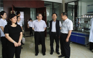 廢棄物資源化國家工程研究中心、昆明理工大學(xué)孫可偉教授,棄物資源化國家工程研究中心常務(wù)副主任、昆明理工大學(xué)教授李如燕博士蒞臨指導(dǎo)